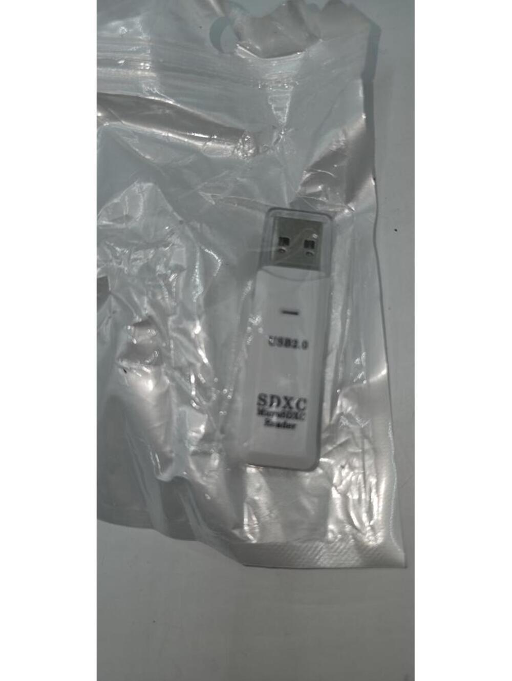 USB 2.0 SDXC Card Reader